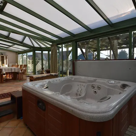 Villa In Near Town Center, Cleaning Included *