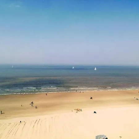 In Near The Beach, Cleaning Included *