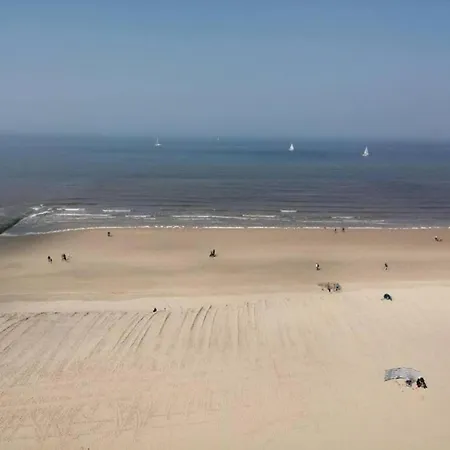 In Near The Beach, Cleaning Included *