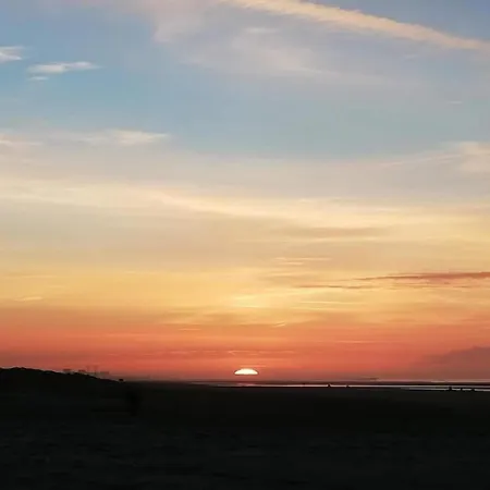 In Near The Beach, Cleaning Included Middelkerke